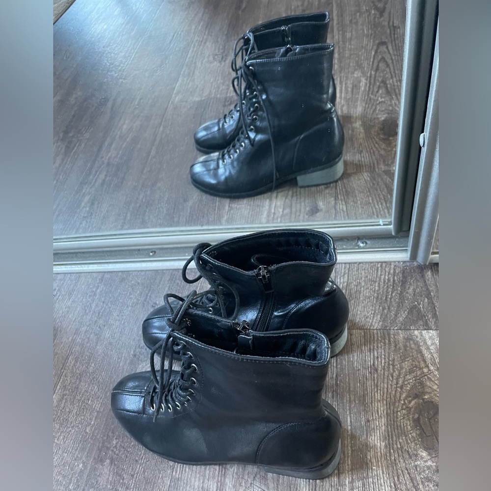 Stuart Weitzman Lace-Up Booties - Picture 4 of 8